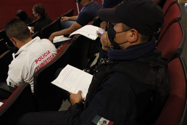 Imparte FGE curso “Informe Policial Homologado y Registro Nacional de Detenciones” a policías de Salvador Escalante