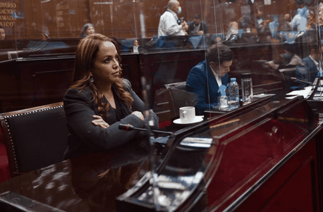 “Necesario fijar límites al poder público”: Andrea Villanueva