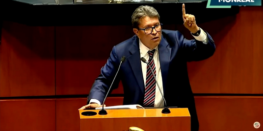 En la sucesión presidencial, apunten también a Monreal