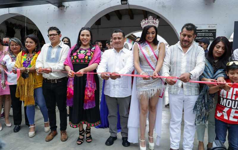 Inaugura Torres Piña la edición 47 del Festival de la Guitarra de Paracho