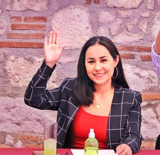 Comisión de Fortalecimiento Municipal revisa asuntos turnados por el Pleno: Gloria Tapia