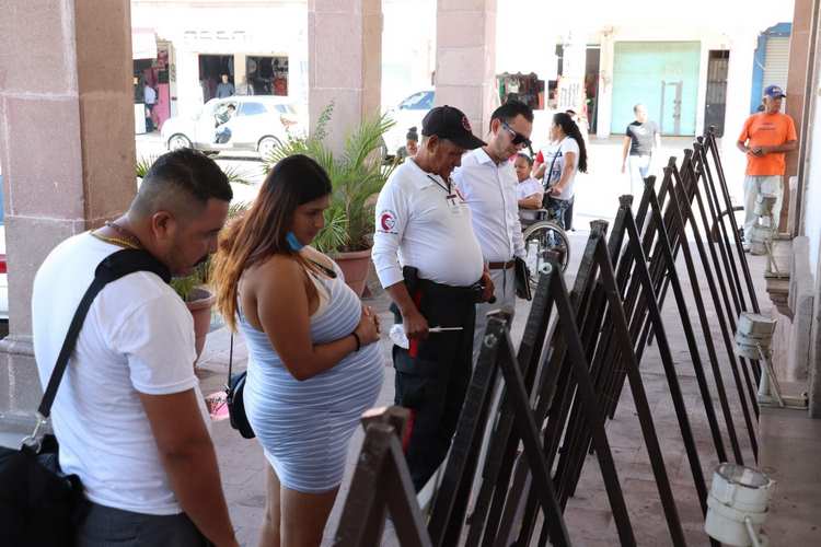 SE EXHIBE GALERIA FOTOGRAFICA Y LITERARIA DE LAZARO CARDENAS: LULU PRADO