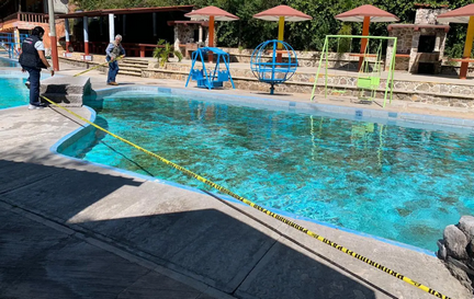 Por incumplir norma sanitaria, suspende Coepris alberca en Zinapécuaro