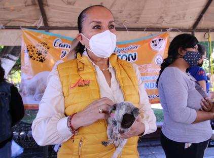 Llama Julieta Gallardo a adoptar y no comprar mascotas el Día de Reyes