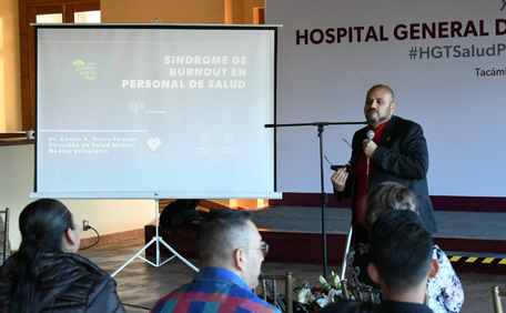 Orienta SSM a profesionales de la salud sobre el síndrome de burnout