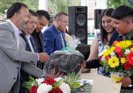 ¡Con firmeza alumnos superaron retos de la pandemia, aseguró el alcalde de Pátzcuaro, Julio Alberto Arreola!