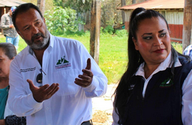 ¡Hecho histórico en Pátzcuaro, Julio Arreola entrega 8 Sementales a Industria Ganadera!