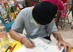 En el hospital se aprende; menores continúan sus estudios