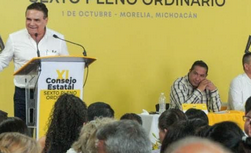 Convoca Silvano Aureoles a la familia perredista a avanzar en unidad