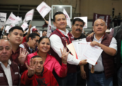 “Bienvenido a casa”, miles reciben a Torres Piña en Paracho