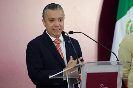 Han pagado refrendo vehicular 115 mil michoacanos: Luis Navarro