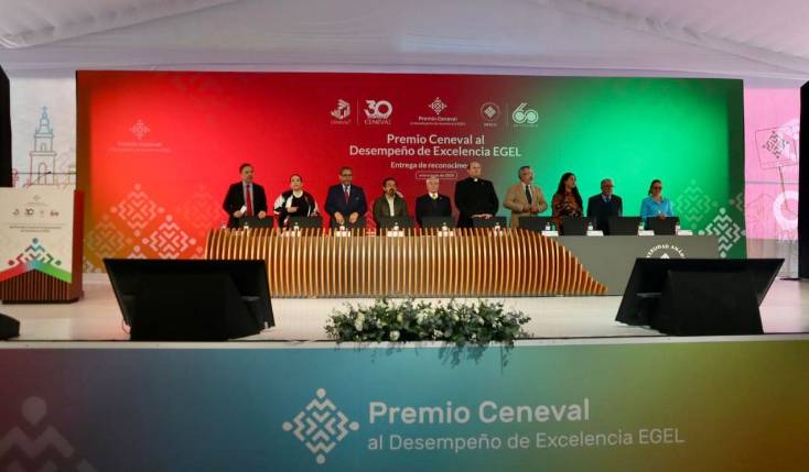 Reconocen a 90 estudiantes michoacanos con Premio Ceneval a la Excelencia