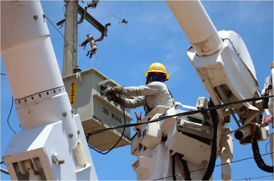 Reparaciones y servicios de primera necesidad en la comunidad de El Alcalde en Apatzingán.