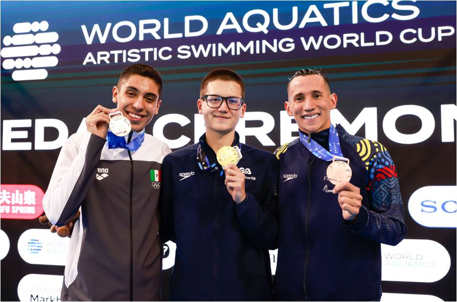 Diego Villalobos con dos medallas en Copa del Mundo