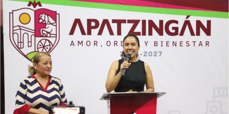 Apatzingán impulsa la lectura con descuentos especiales en la Gran Venta de Libros