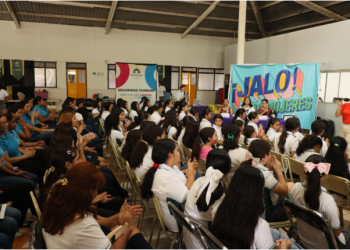 Apatzingán se suma a la Caravana “Jalo x las Mujeres” con entrega de productos menstruales