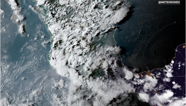 Finalizamos el día con la siguiente imagen de satélite, en el cual se observa el desarrollo de núcleos de tormenta en el país.