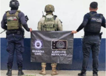 Agentes estatales y federales aseguran en Apatzingán camioneta robada con municiones y droga: SSP