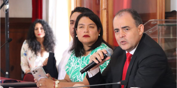 Baltazar Gaona señala incumplimiento de 17 cabildos en entrega de informes de gobierno