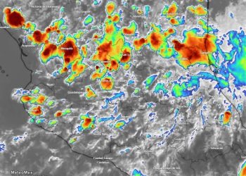 Las recientes imágenes de satélite muestran el rápido desarrollo de núcleos de tormenta en el país, los cuales están provocando lluvias y tormentas fuertes a intensas.