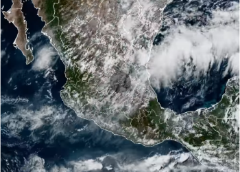 Intensos núcleos de tormenta se han desarrollado en las últimas horas en el occidente del país debido a la circulación de un anticiclón en niveles altos.