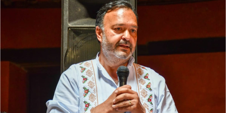 Julio Arreola pone en marcha en Pátzcuaro la primera célula municipal de búsqueda de personas desaparecidas en Michoacán