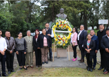 Julio Arreola encabeza conmemoración del natalicio de José María Morelos con instituciones educativas