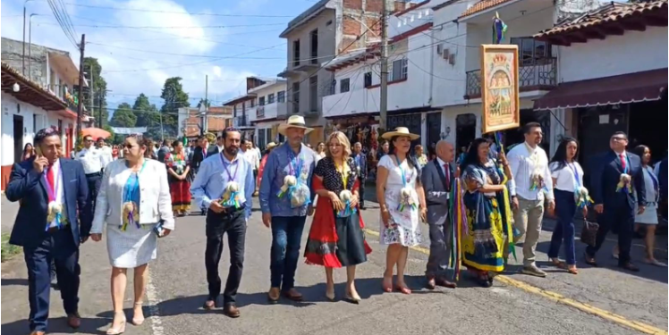 Julio Arreola acompaña el 95° Aniversario de Tzintzuntzan como Municipio Libre y Soberano