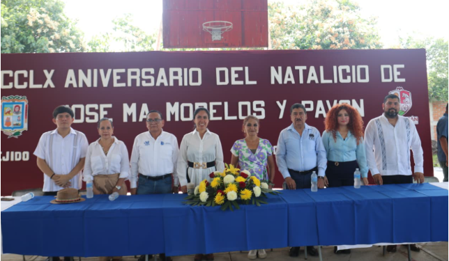 Celebra Fanny Arreola un nuevo aniversario del Ejido La Concha.