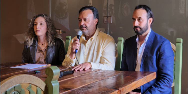 Pátzcuaro impulsa el bienestar emocional y la prevención del cáncer con el evento “Sanando en Rosa”