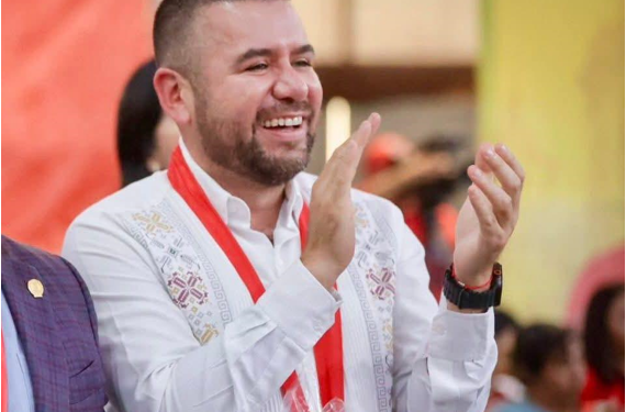 Felicita Reyes Galindo a productores de Jamaica de La Huacana por el nombramiento de Indicación Geográfica