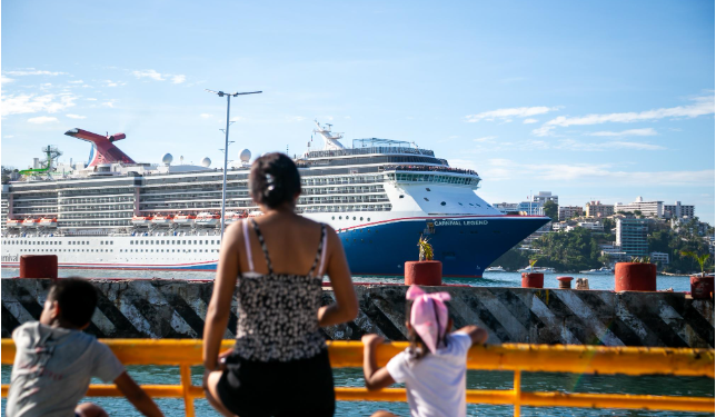 ¡Después de 15 años, Carnival regresa a Acapulco con el majestuoso crucero Carnival Legend!