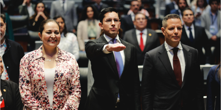 Por mayoría aprueba Senado nombramiento de Roberto Velasco como subsecretario para América del Norte de la Cancillería