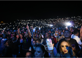 Orgullo, tradición y alegría: así arrancaron las Fiestas Octubrinas 2025 en Apatzingán.