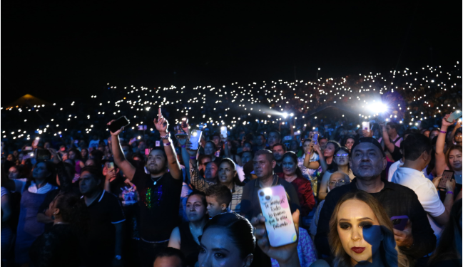 Orgullo, tradición y alegría: así arrancaron las Fiestas Octubrinas 2025 en Apatzingán.