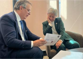 El secretario de Economía, Marcelo Ebrard, promueve el Plan México en la Cumbre de la APEC