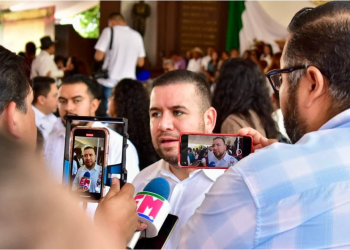 Sesiones solemnes deben ser con el pueblo: Reyes Galindo