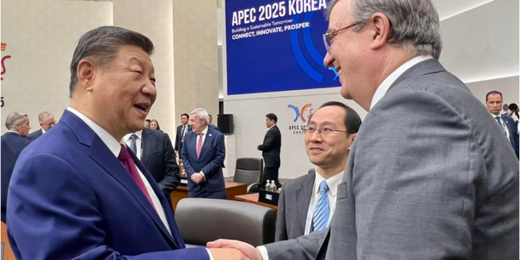 El secretario Marcelo Ebrard llama a líderes de la APEC a enfrentar la incertidumbre económica global con cooperación internacional e instituciones más fuertes