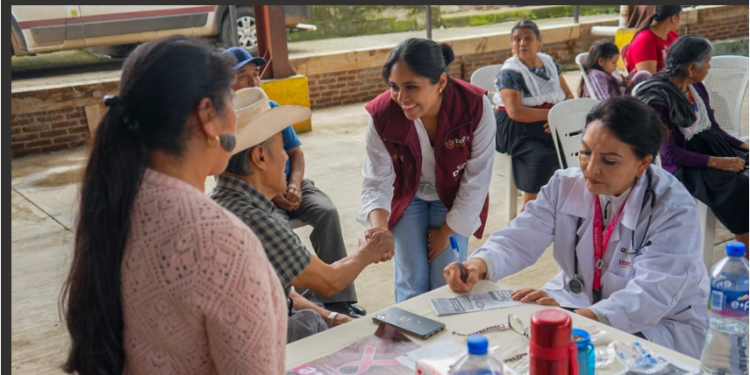 Reconoce Martí Batres entrega y vocación del personal médico del ISSSTE; destaca compromiso con la población ante emergencia por lluvias   