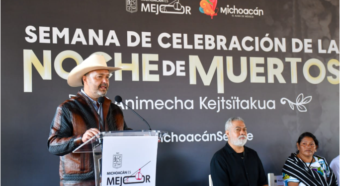 Julio Arreola impulsa la preservación de la Noche de Ánimas en la región lacustre