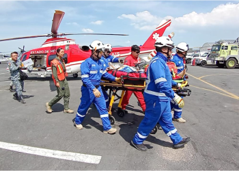 ¡Misión cumplida! Regresan médicos y ambulancias de Michoacán tras apoyo a Hidalgo