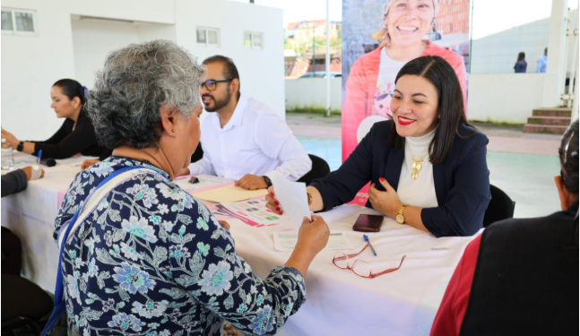 Michoacán da apoyo económico histórico a mujeres con cáncer; casi 3 mil beneficiadas