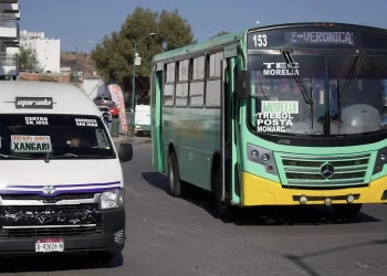 Concesiones de transporte público convertidas en pago político: Pasalagua