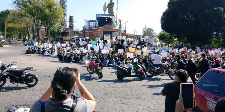 Concluyen sin incidentes manifestaciones en Uruapan; Gobierno de Michoacán reafirma respeto a la libre expresión