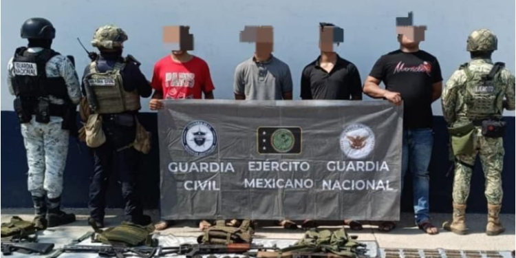 En Buenavista, 5 hombres asegurados en posesión de armas: SSP