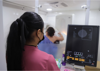 Octubre se vistió de rosa con más de 8 mil mastografías gratuitas realizadas: SSM