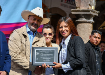Con Educación y Valores, Construimos Futuro: Julio Arreola