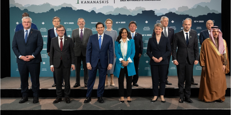 El canciller Juan Ramón de la Fuente participó esta mañana en la reunión ministerial del G7, que se lleva a cabo en Niágara, Canadá.