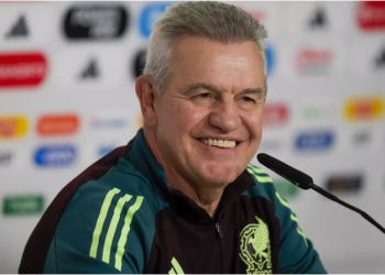 Javier Aguirre: “Espero un equipo que se sienta local, que se venga arriba en lo anímico.”