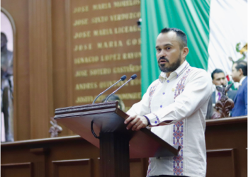 Hugo Rangel propone formalizar la suscripción de iniciativas para fortalecer la responsabilidad política y agilizar el trabajo legislativo